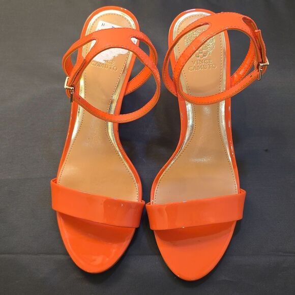 BRAND NEW VINCE CAMUTO JEFANY  ANKLE STRAP WEDGE SANDAL (WOMEN) - Picture 2 of 14